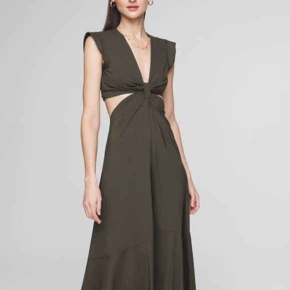 White House Black Market Dresses & Skirts - NWT WHBM V-NECKLINE CUTOUT MIDI DRESS